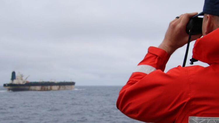 EE.UU. INCAUTA PETROLERO RUSO VINCULADO A VENEZUELA TRAS PERSECUCIÓN EN EL ATLÁNTICO