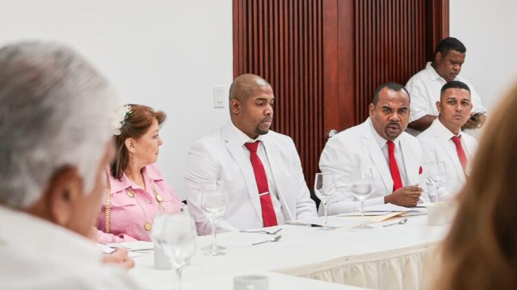 Presidente Mulino se reúne con representantes de Colón para apoyar sus proyectos locales