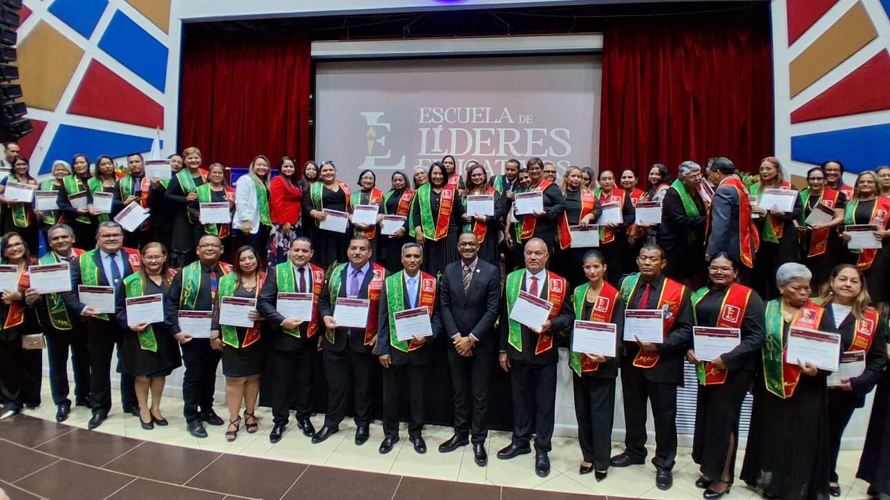 MEDUCA GRADÚA A 533 LÍDERES EDUCATIVOS; 85 SON DE CHIRIQUÍ Y LA COMARCA NGÄBE-BUGLÉ