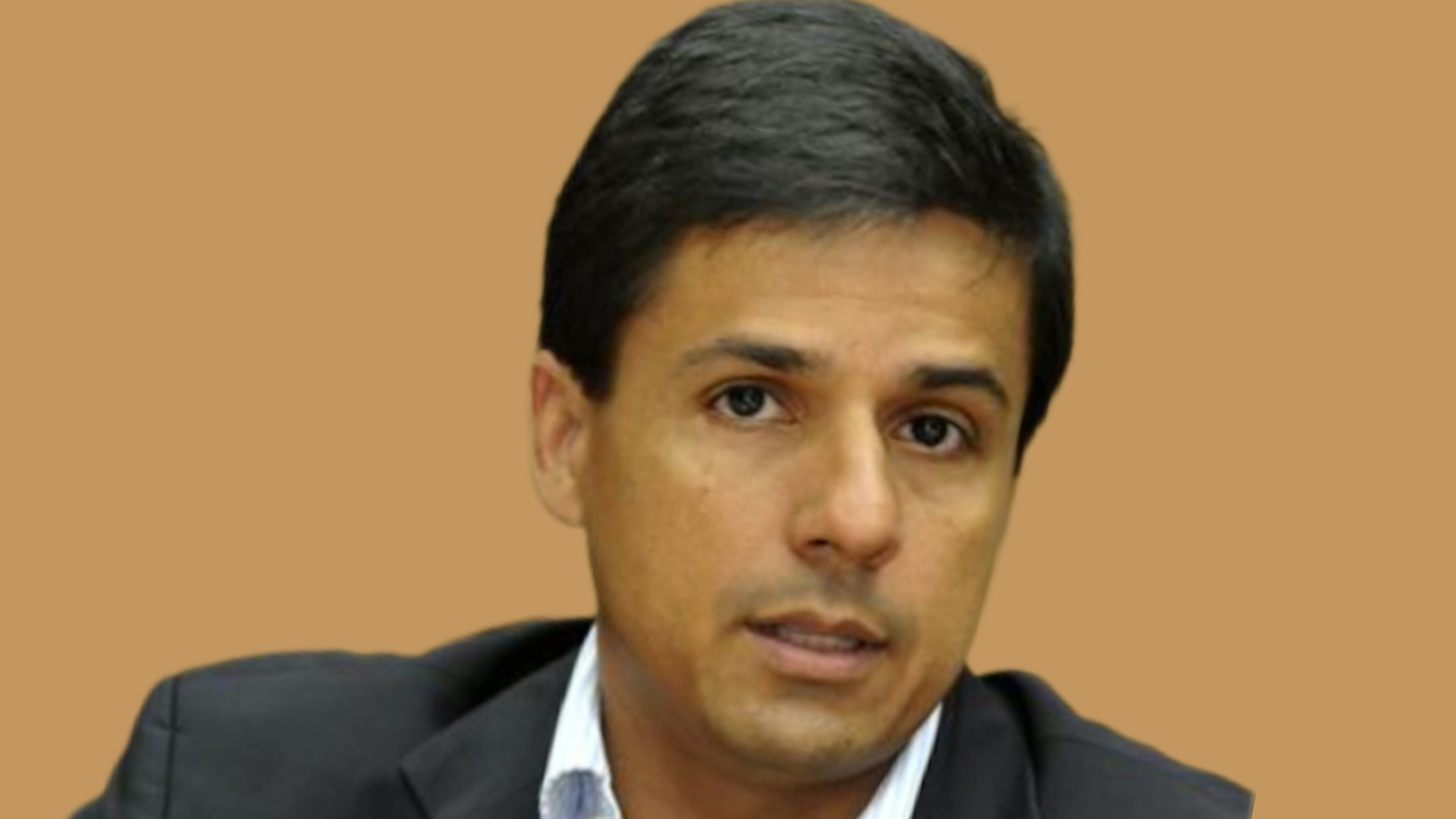 EXMINISTRO FEDERICO SUÁREZ ES CONDENADO A 16 AÑOS DE PRISIÓN POR PECULADO
