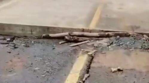 SISMO DEJA AFECTACIONES EN PUENTE SOBRE AGUA BUENA, EN LA PROVINCIA DE LOS SANTOS